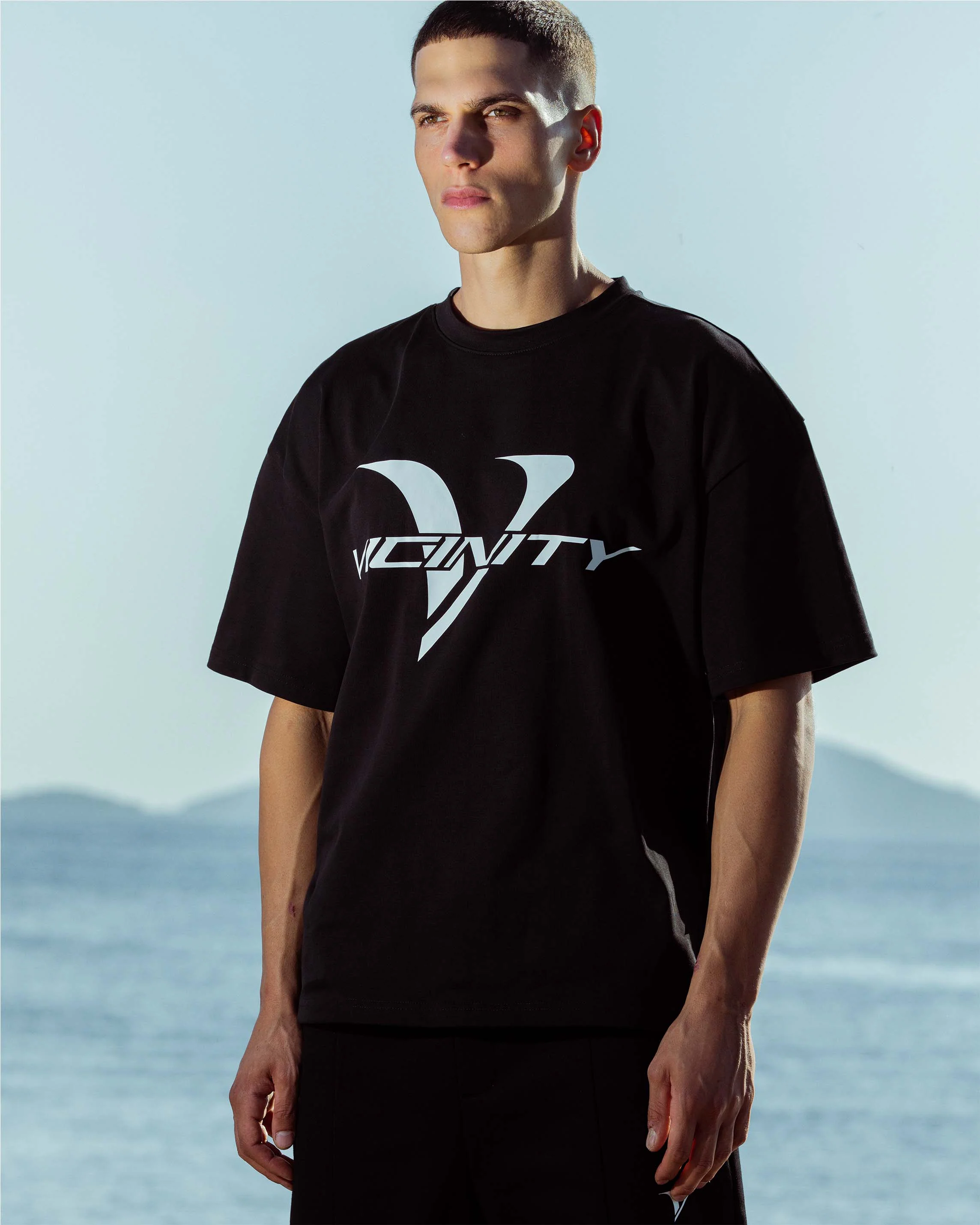 ACTIVEWEAR LOGO TEE BLACK - Image 2