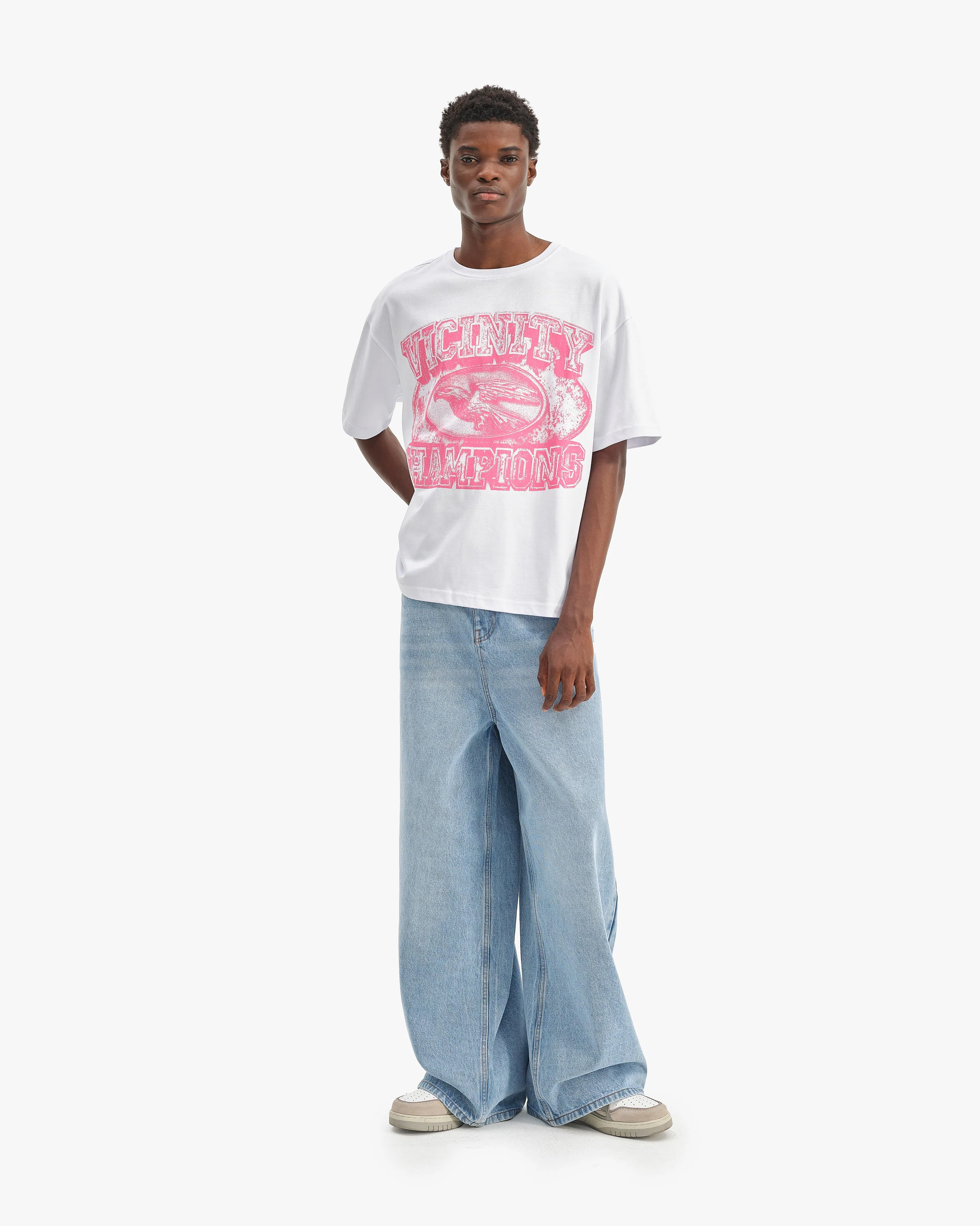 CHAMP EMBLEM TEE PINK/WHITE - Image 8