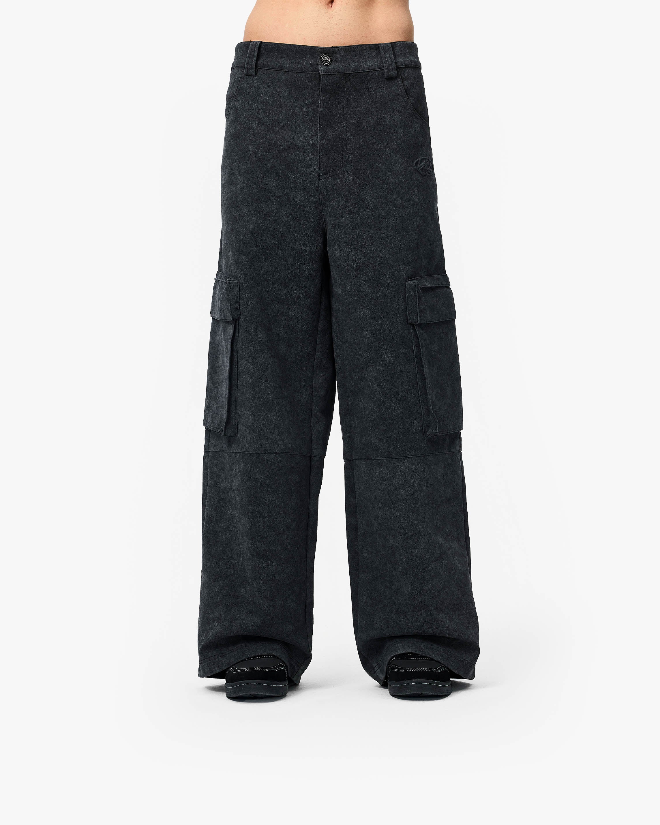 SCRIPT LOGO LEATHER PANTS TAR BLACK - Image 2