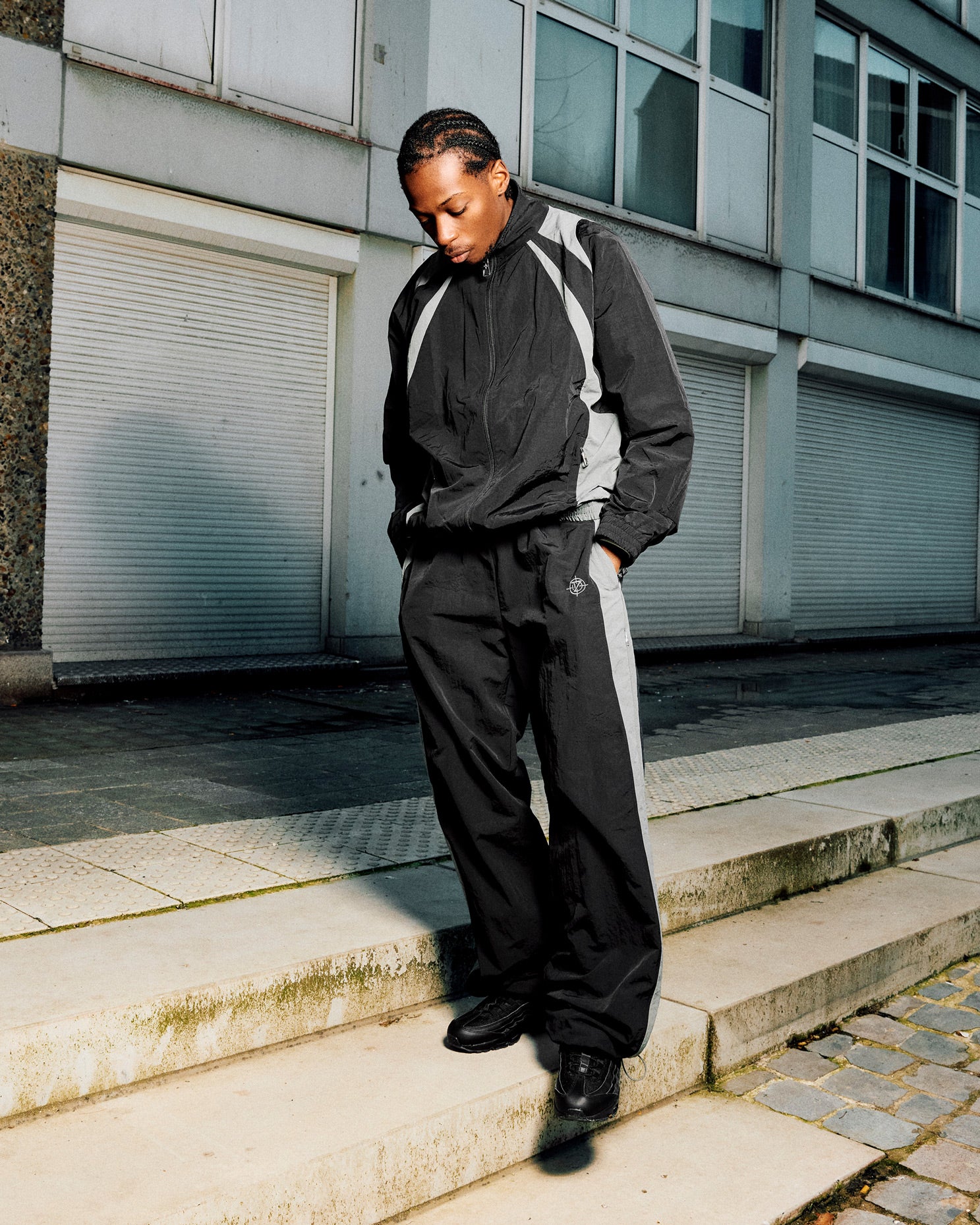 TRACK PANTS V3 BLACK GREY - Image 2