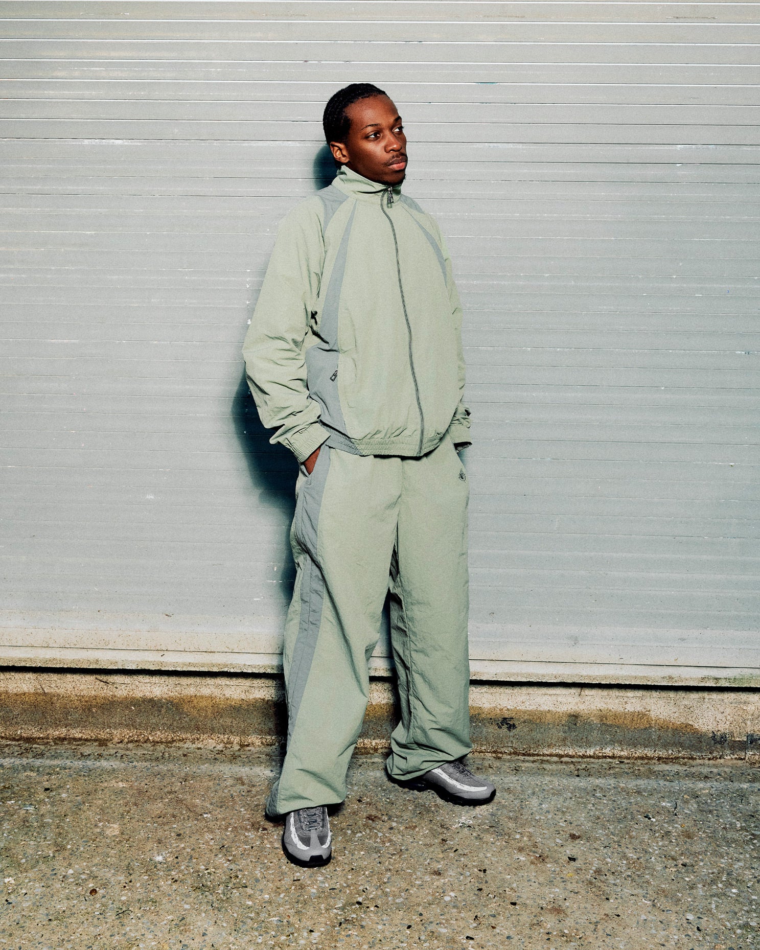 TRACK PANTS V3 WASABI - Image 2