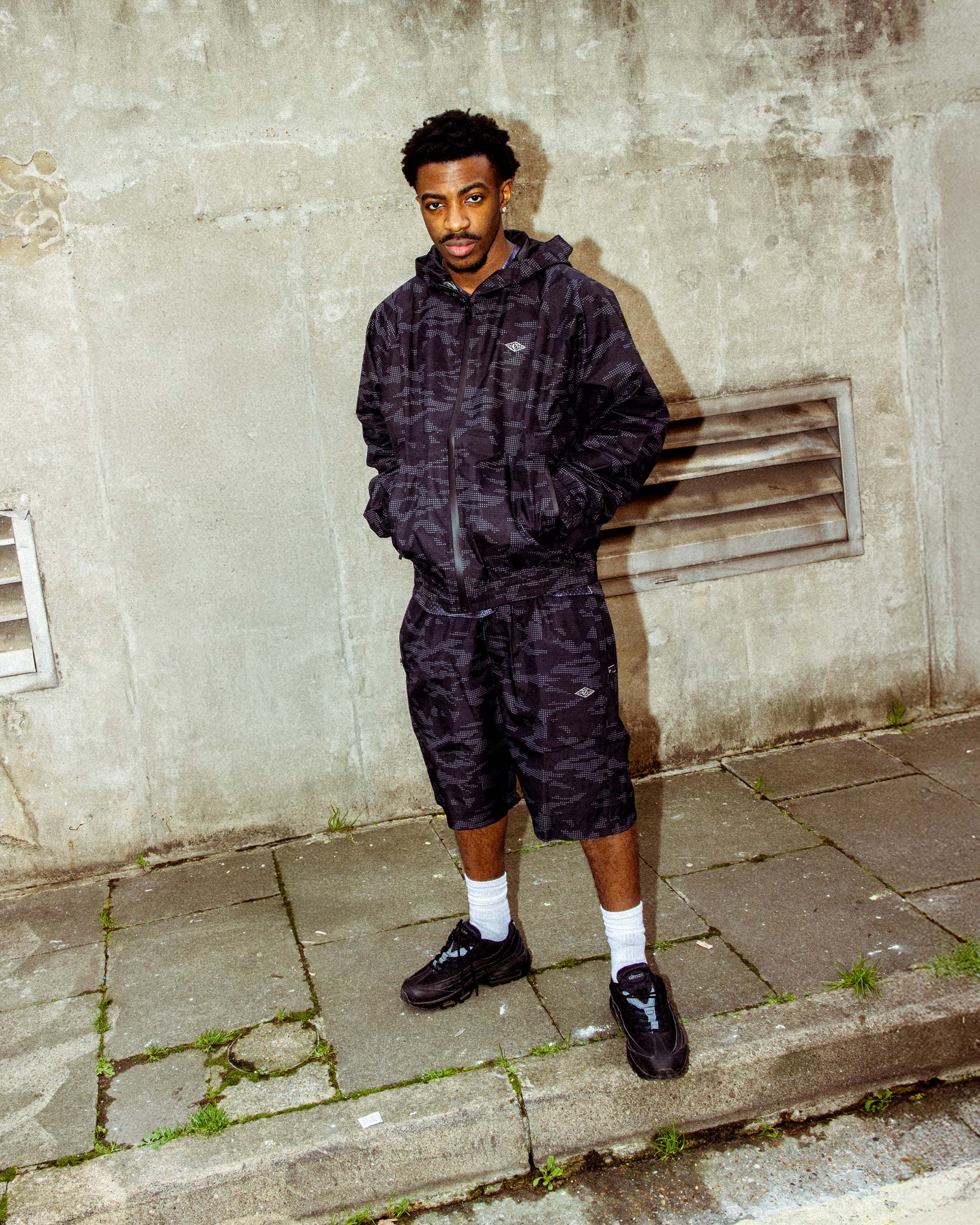 TRACK SHORTS DOTTED CAMO BLACK - Image 2