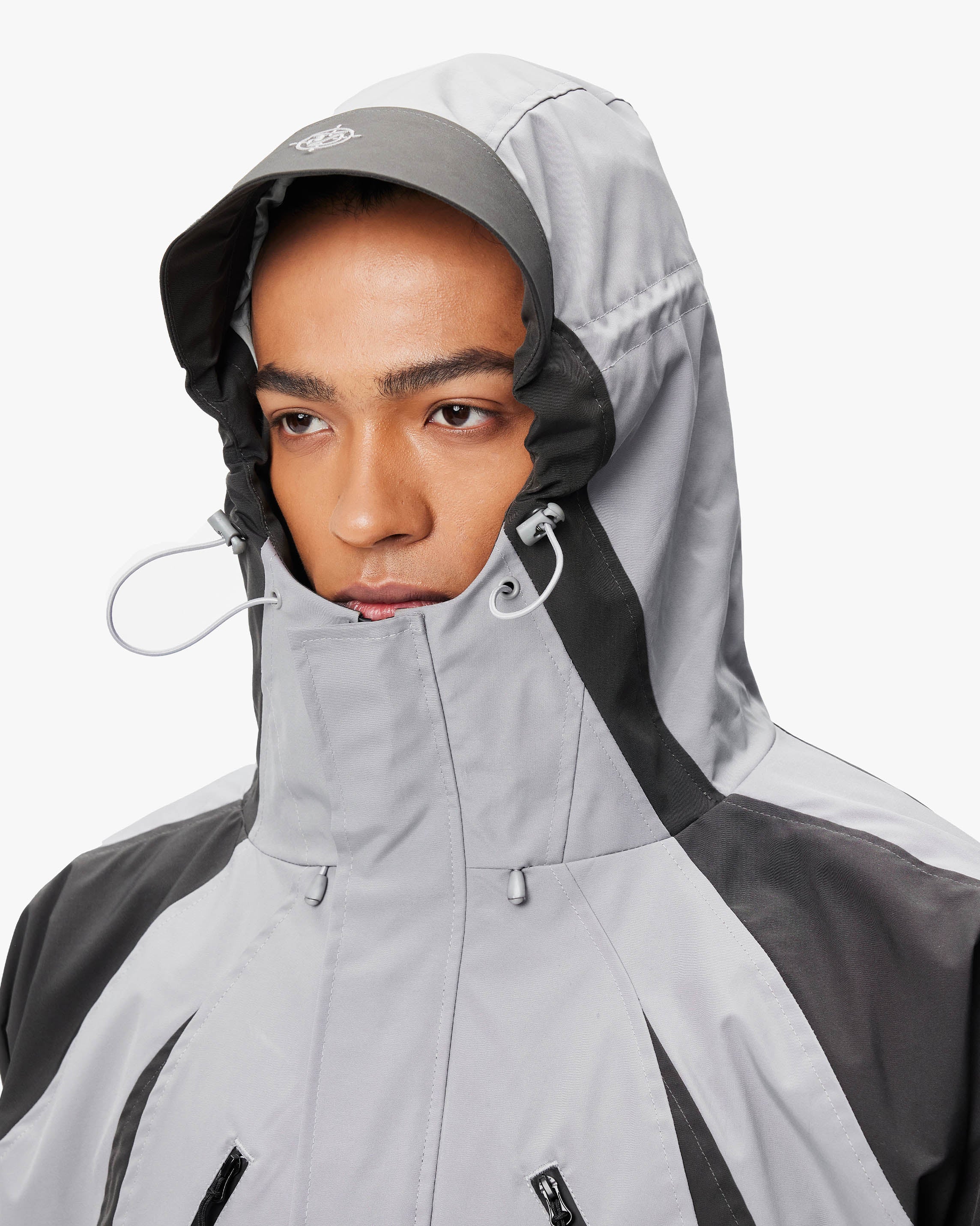 TRAIL WINDBREAKER GREY - Image 15