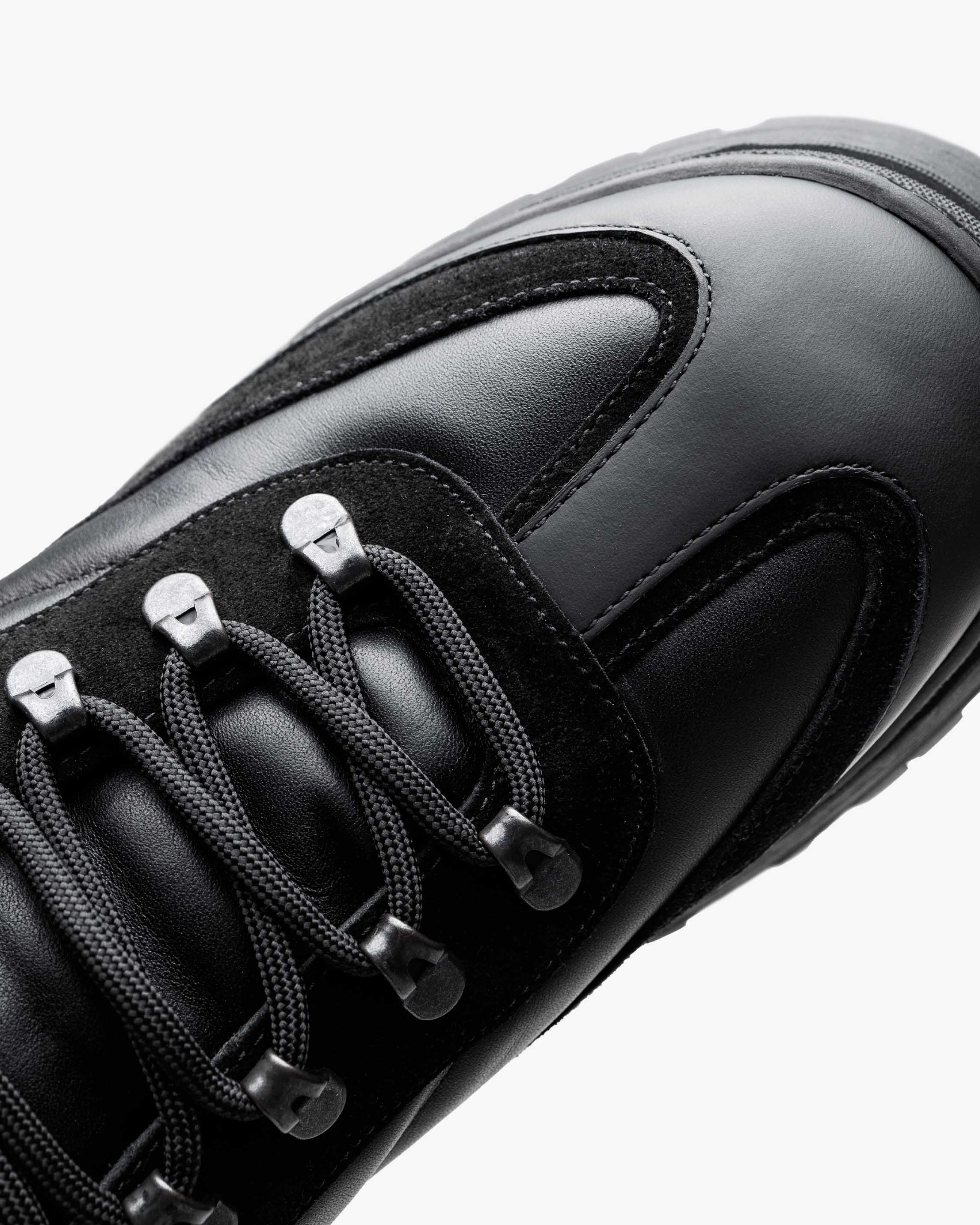 VENTURE LOWS "TRIPLE BLACK" - Image 12