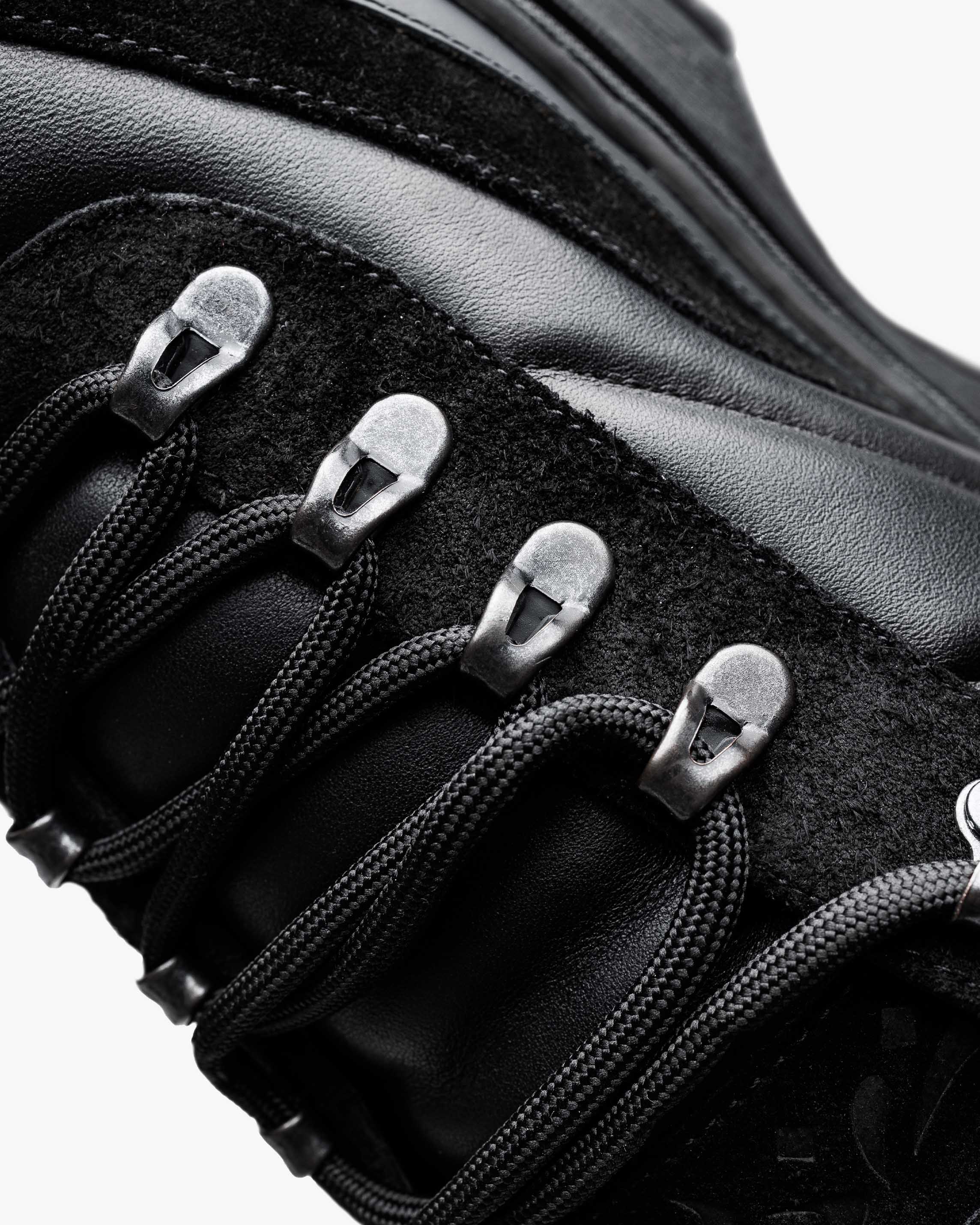 VENTURE LOWS "TRIPLE BLACK" - Image 13