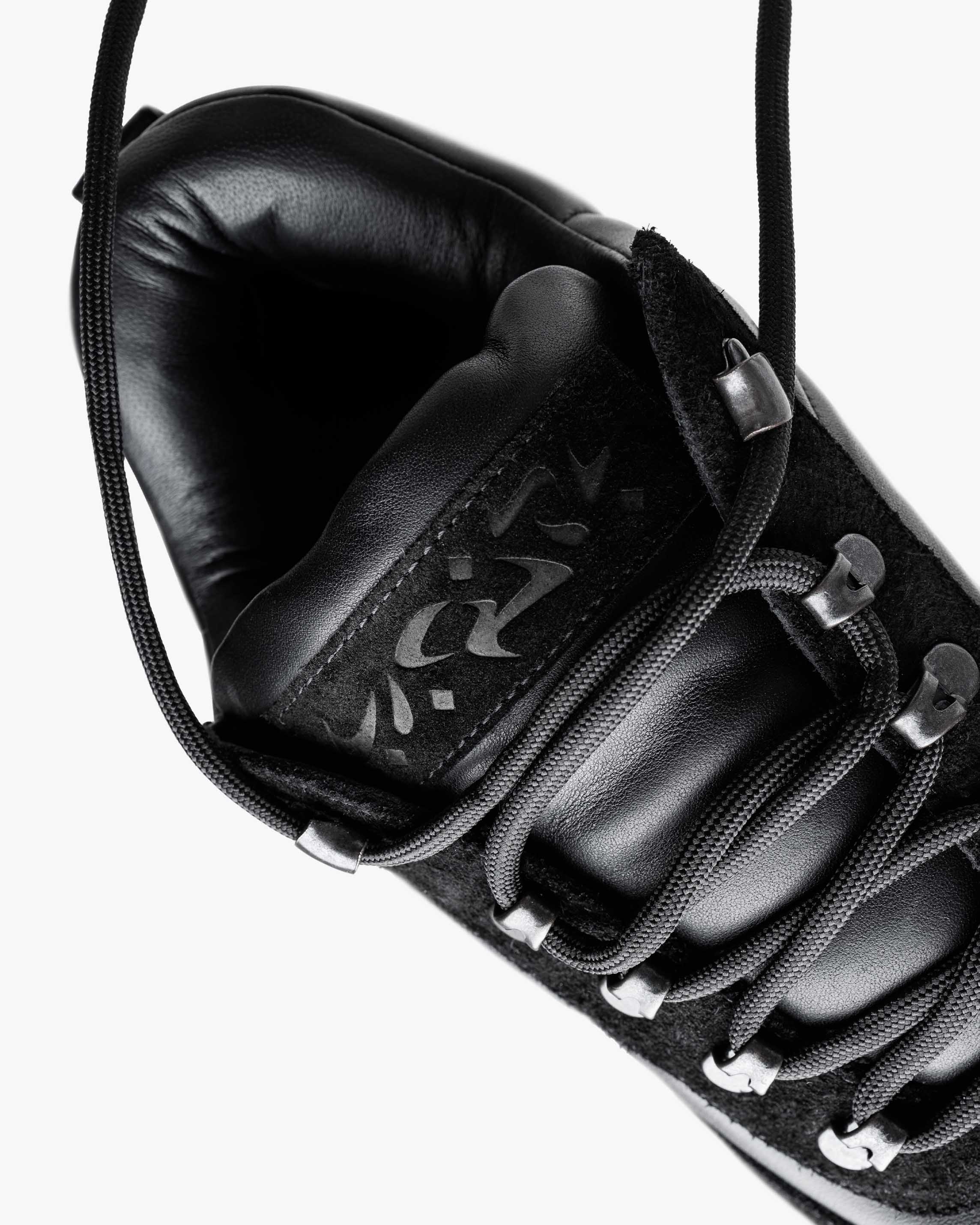 VENTURE LOWS "TRIPLE BLACK" - Image 8